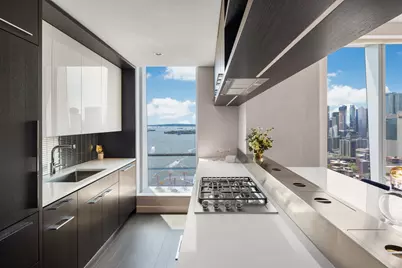 252 South Street #63A, New York, NY 10002 - Photo 3