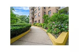 735 Kappock St, New York City, NY 10463 - Photo 21