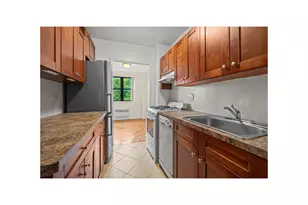735 Kappock St, New York City, NY 10463 - Photo 5