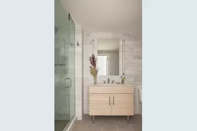 234 E 46th Street #PH2102, New York, NY 10017 - Photo 5