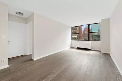 301 E 45th Street #20C, New York City, NY 10017 - Photo 1