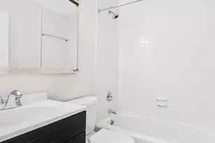 301 E 45th St, New York City, NY 10017 - Photo 5