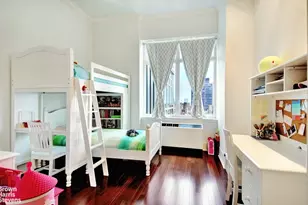 300 E 55th St, New York City, NY 10022 - Photo 7