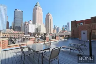 407 W 51st St, New York City, NY 10019 - Photo 1