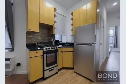 407 W 51st Street #1E, New York City, NY 10019 - Photo 3