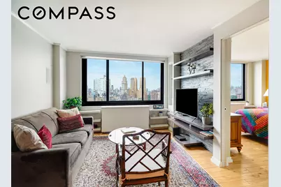 2025 Broadway #24F, New York City, NY 10023 - Photo 1