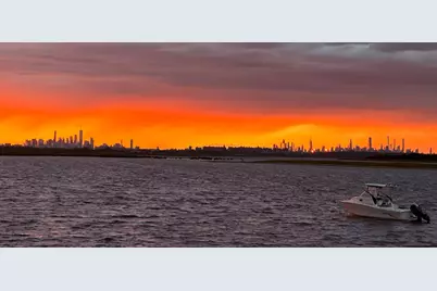61 W 16th Road, New York City, NY 11693 - Photo 29