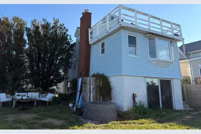 61 W 16th Road, New York City, NY 11693 - Photo 21