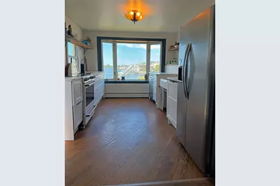 61 W 16th Road, New York City, NY 11693 - Photo 5