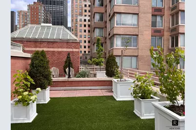 350 W 50th Street #6-I, New York City, NY 10019 - Photo 11