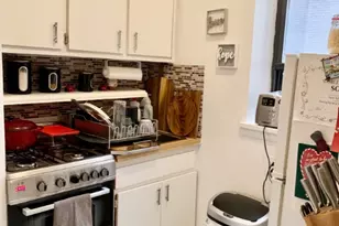 121 E 90th St, New York, NY 10128 - Photo 9