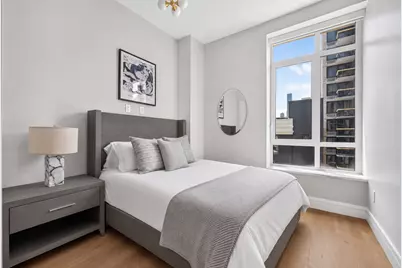 305 E 61st Street #702, New York City, NY 10065 - Photo 9
