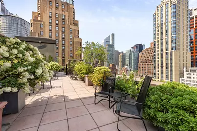 10 Mitchell Place #9E, New York City, NY 10017 - Photo 9