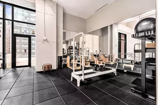 111 W 57th St, New York City, NY 10019 - Photo 41