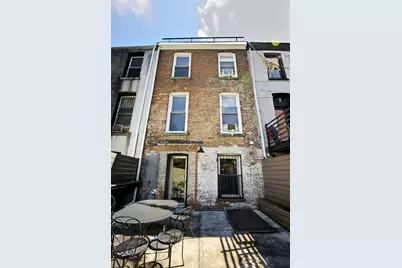 10 Roosevelt Place, New York City, NY 11233 - Photo 5