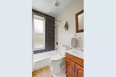 10 Roosevelt Place, New York City, NY 11233 - Photo 15