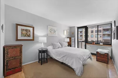 250 E 40th Street #5CD, New York, NY 10016 - Photo 5