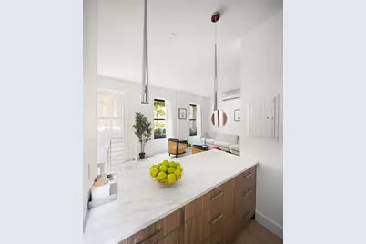 40 Stuyvesant Street #2, New York, NY 10003 - Photo 3