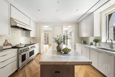 109 E 79th Street #10E, New York City, NY 10075 - Photo 11