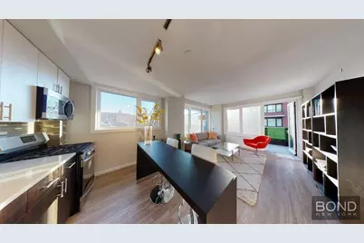 178-02 Hillside Avenue #521, New York City, NY 11432 - Photo 1