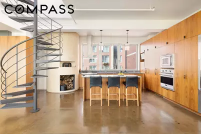 347 W 39th Street #PHNE, New York, NY 10018 - Photo 1