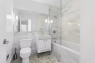 635 W 42nd St, New York City, NY 10036 - Photo 9