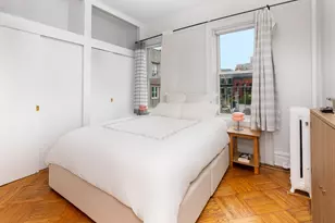 237 W 11th St, New York City, NY 10014 - Photo 3