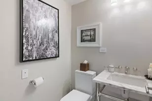 160 Central Park S, New York City, NY 10019 - Photo 29