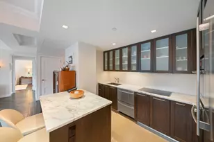 160 Central Park S, New York City, NY 10019 - Photo 11
