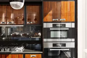 157 W 57th St, New York City, NY 10019 - Photo 5