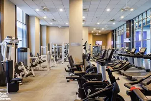 220 Riverside Blvd, New York City, NY 10069 - Photo 9