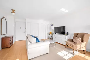 225 East 86th St, New York City, NY 10028 - Photo 5