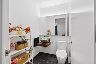247 W 46th St, New York, NY 10036 - Photo 9
