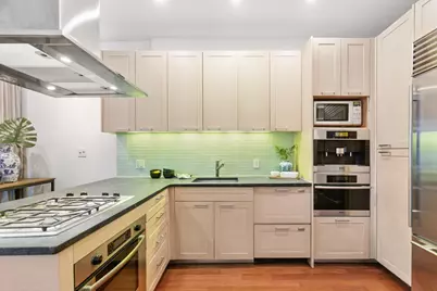 345 E 50th Street #5A, New York City, NY 10022 - Photo 3