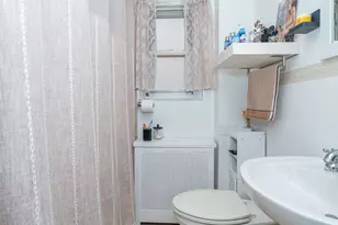 155 E 49th St, New York, NY 10017 - Photo 11