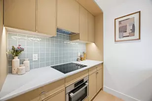 24-01 Queens Plaza N, Long Island City, NY 11101 - Photo 5