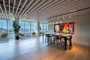 315 W 33rd St, New York City, NY 10001 - Photo 5