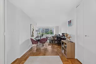 300 E 40th St, New York City, NY 10016 - Photo 15
