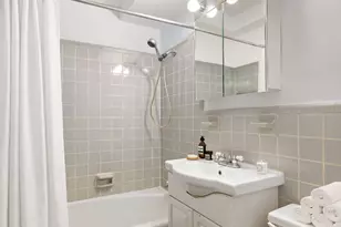 211 E 53rd St, New York City, NY 10022 - Photo 5