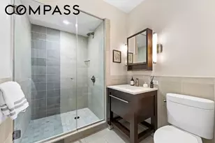 101 W 24th St, New York, NY 10011 - Photo 11