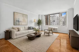 130 W 67th St, New York City, NY 10023 - Photo 1