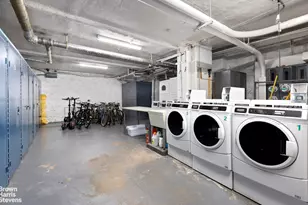 253 W 16th St, New York, NY 10011 - Photo 11