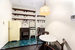 253 W 16th St, New York, NY 10011 - Photo 5