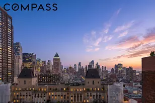 347 W 57th St, New York City, NY 10019 - Photo 7