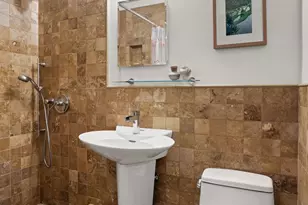 360 W 21st St, New York City, NY 10011 - Photo 5