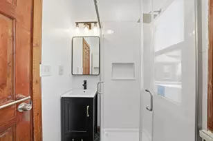 15 Fort Charles Pl, New York, NY 10463 - Photo 19