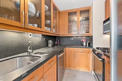 295 Greenwich Street #9M, New York City, NY 10007 - Photo 5