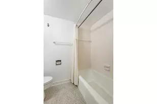 350 E 62nd St, New York City, NY 10021 - Photo 9