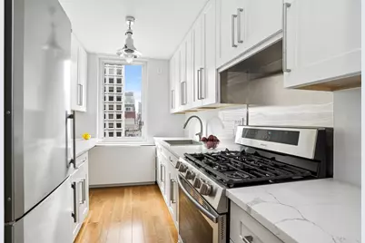 245 E 54th Street #20D, New York City, NY 10022 - Photo 3