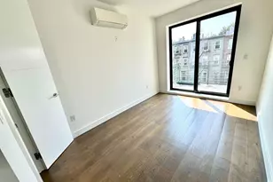 56 Vernon Ave, New York City, NY 11206 - Photo 5